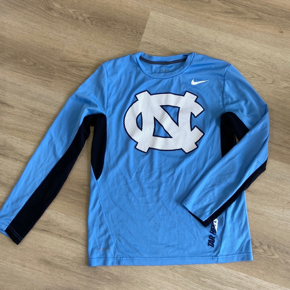 Nike UNC North Carolina Tar Heels Logo Long Sleeve